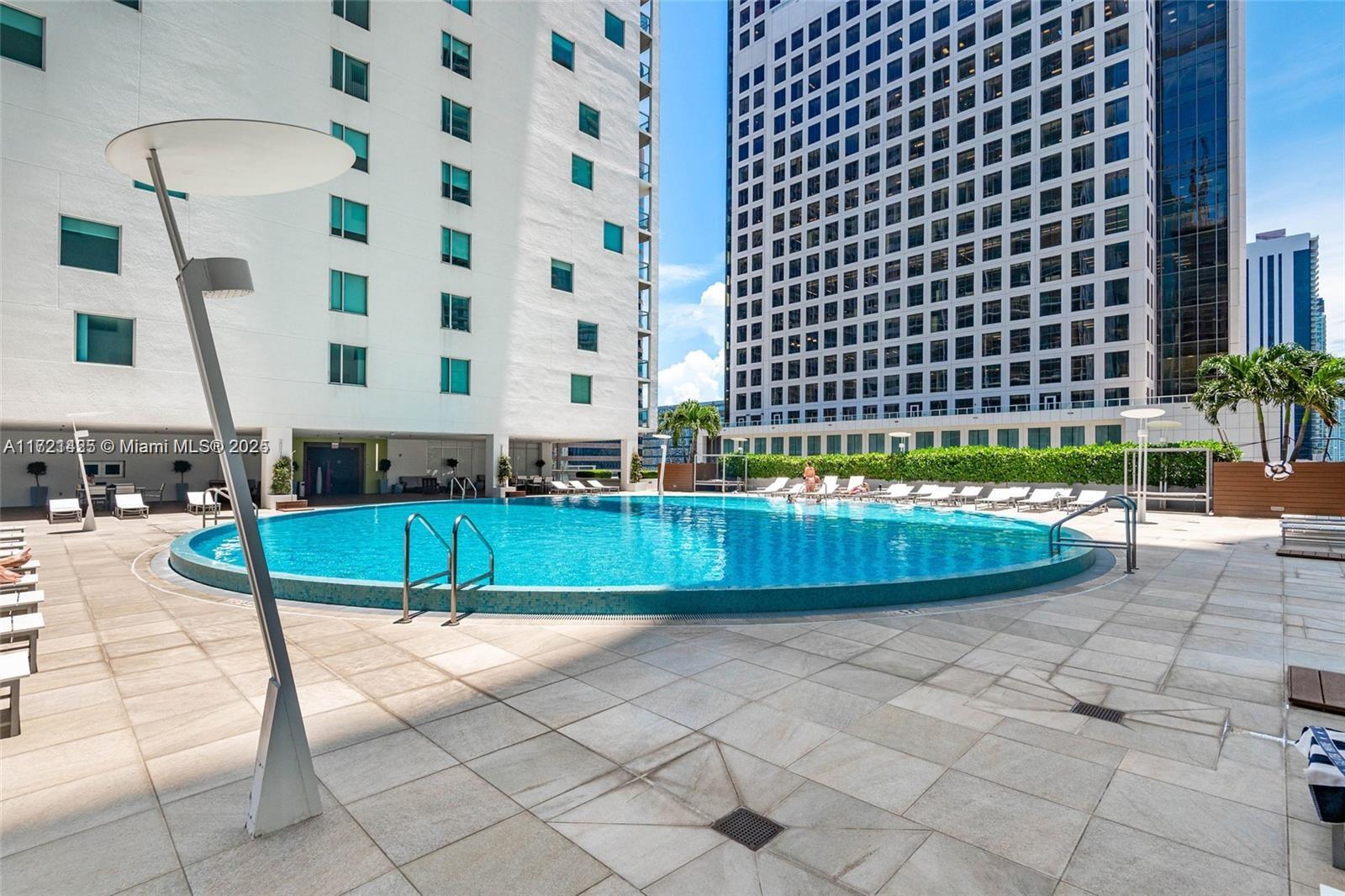 500 BRICKELL WEST CONDO - Residential