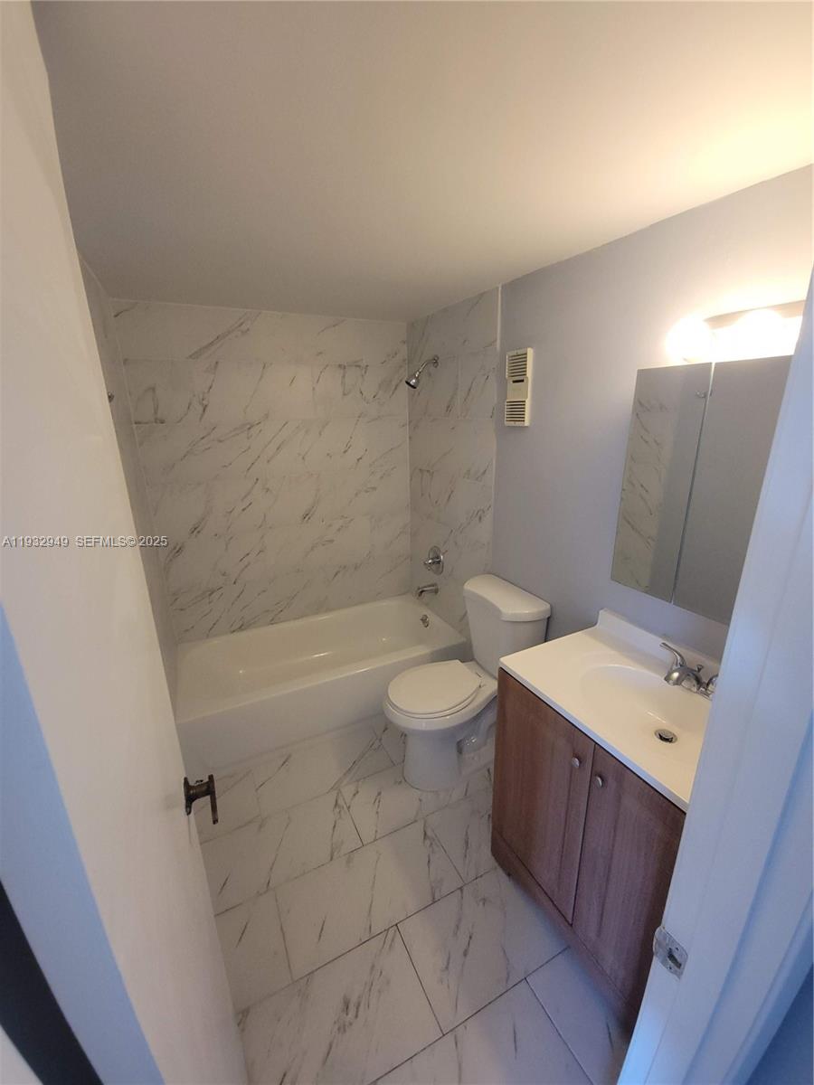 FERNWOODS CONDO NO 3 - Residential Lease