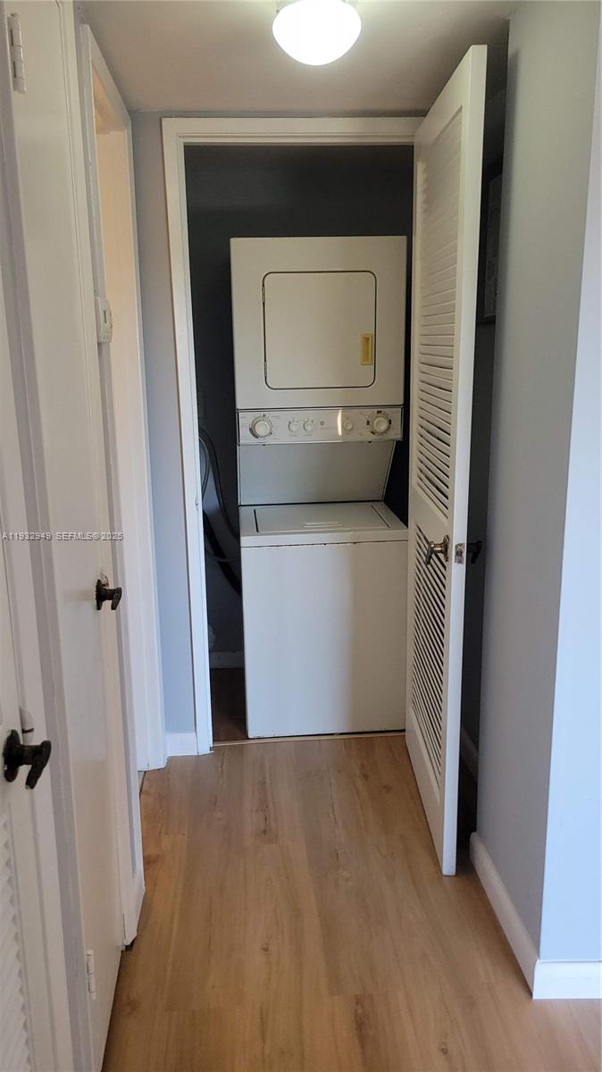 FERNWOODS CONDO NO 3 - Residential Lease