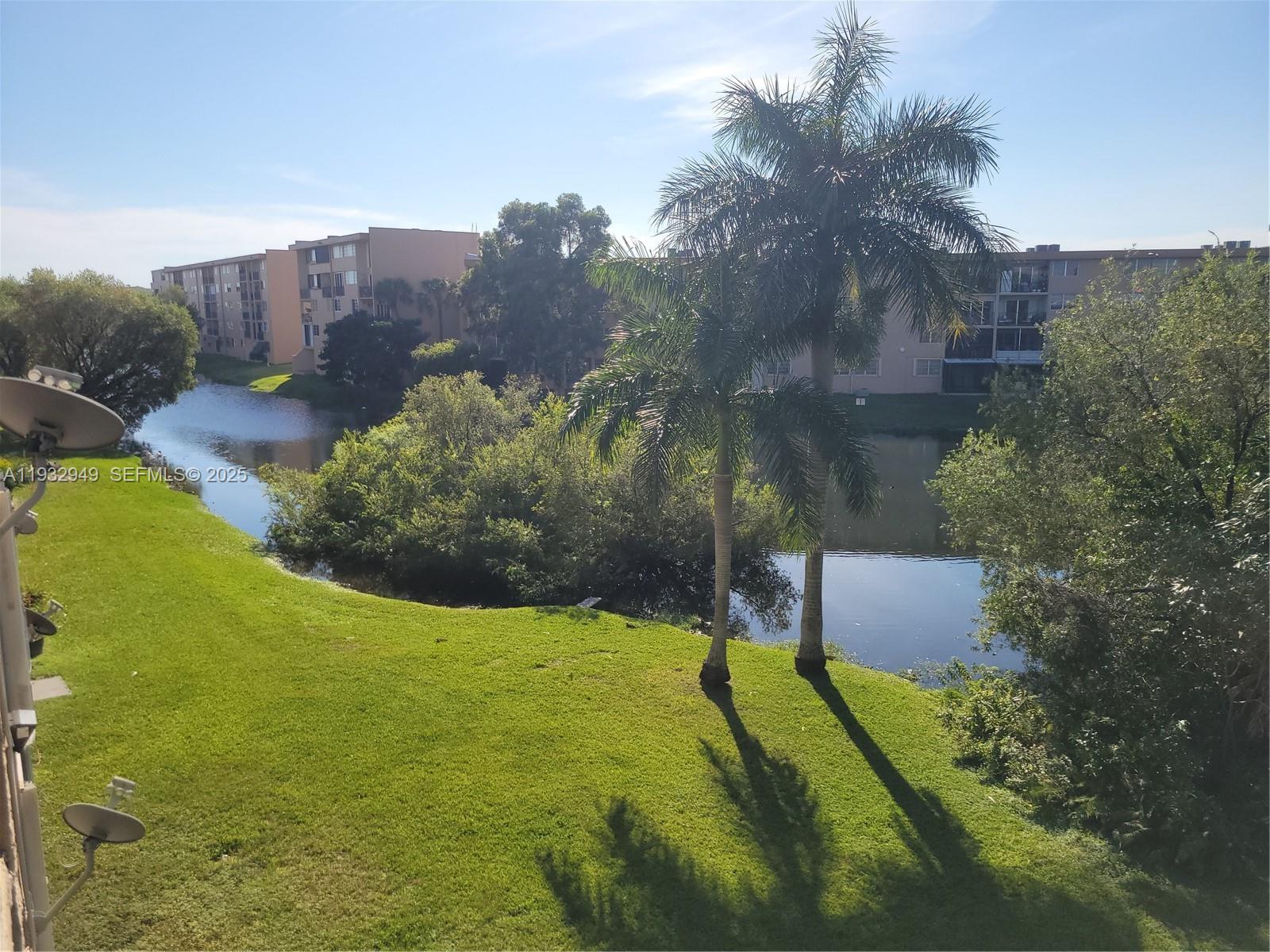 FERNWOODS CONDO NO 3 - Residential Lease