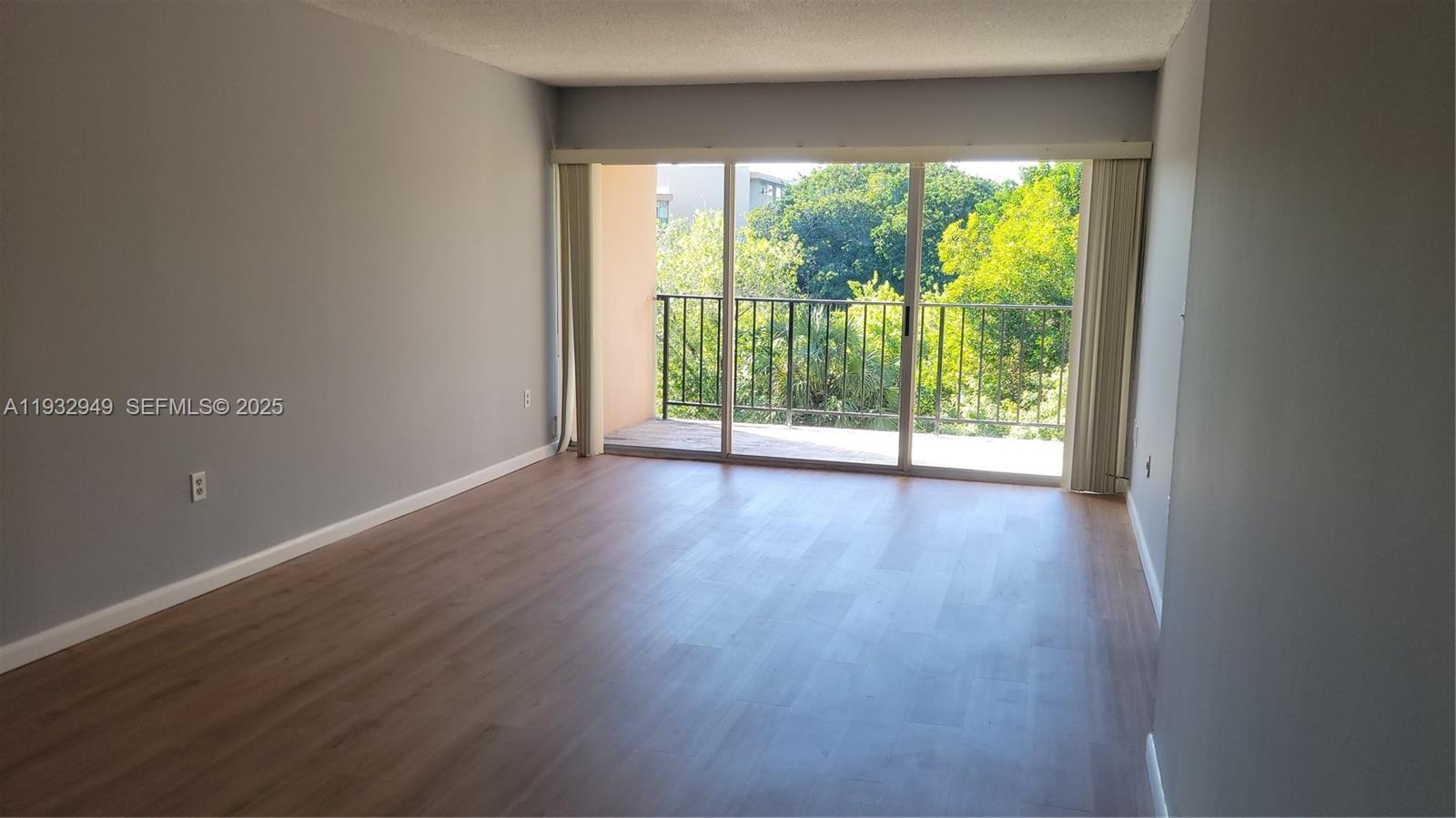 FERNWOODS CONDO NO 3 - Residential Lease