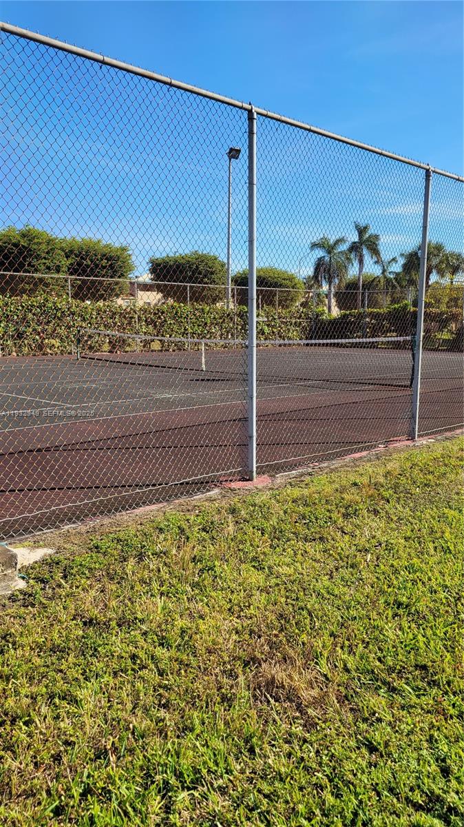 FERNWOODS CONDO NO 3 - Residential Lease