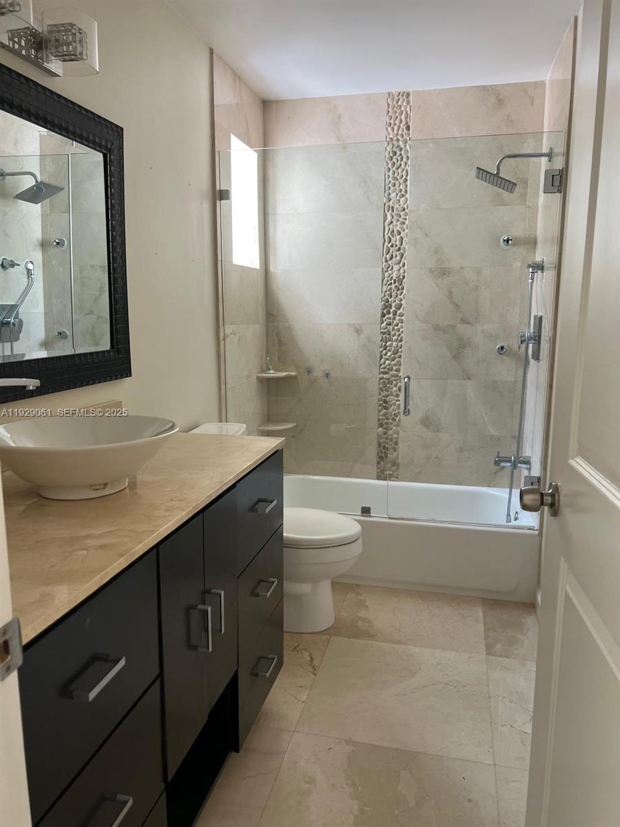 TOWNGATE - Residential