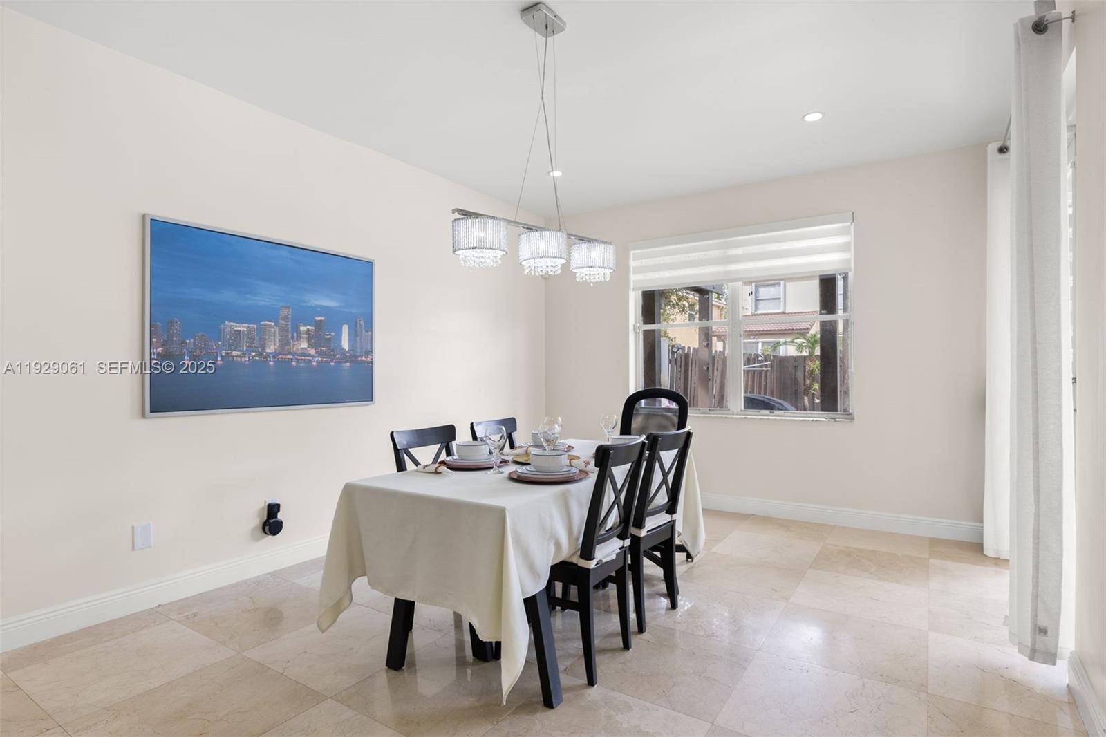 TOWNGATE - Residential