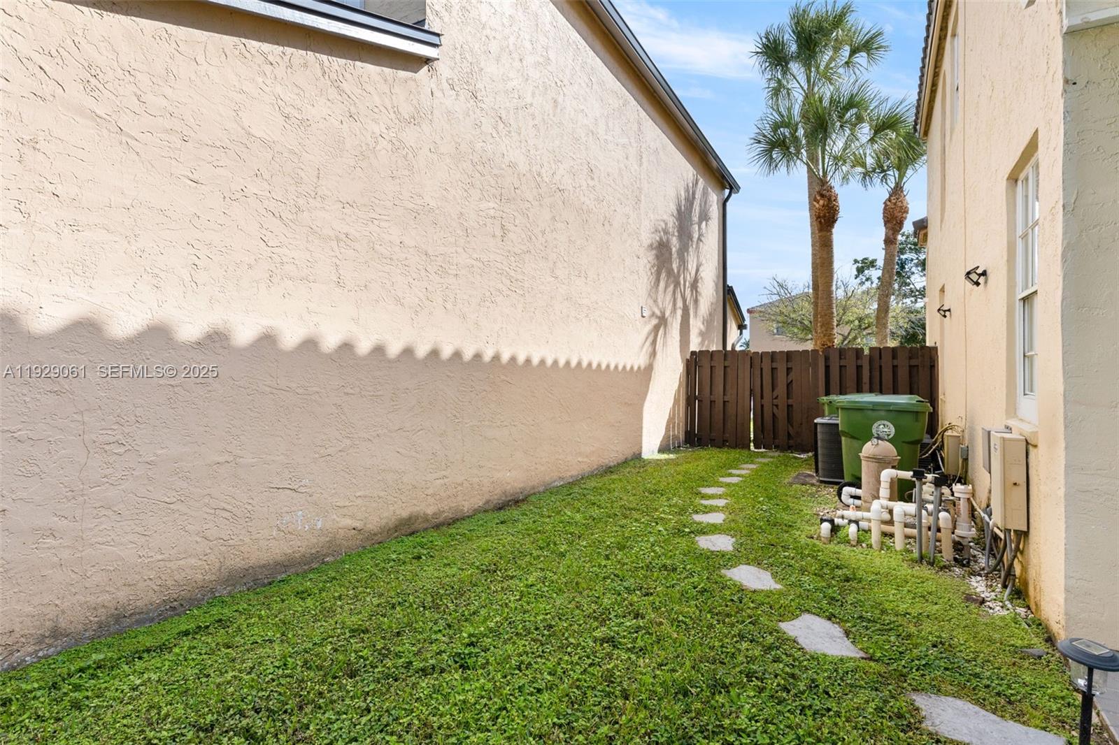 TOWNGATE - Residential