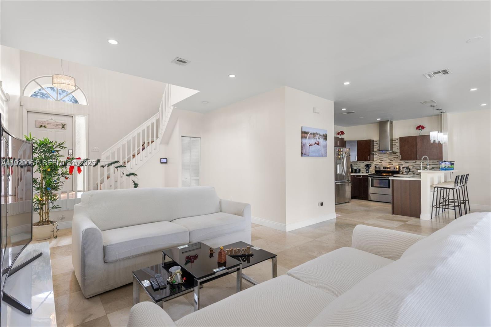 574 NW 159th Ave