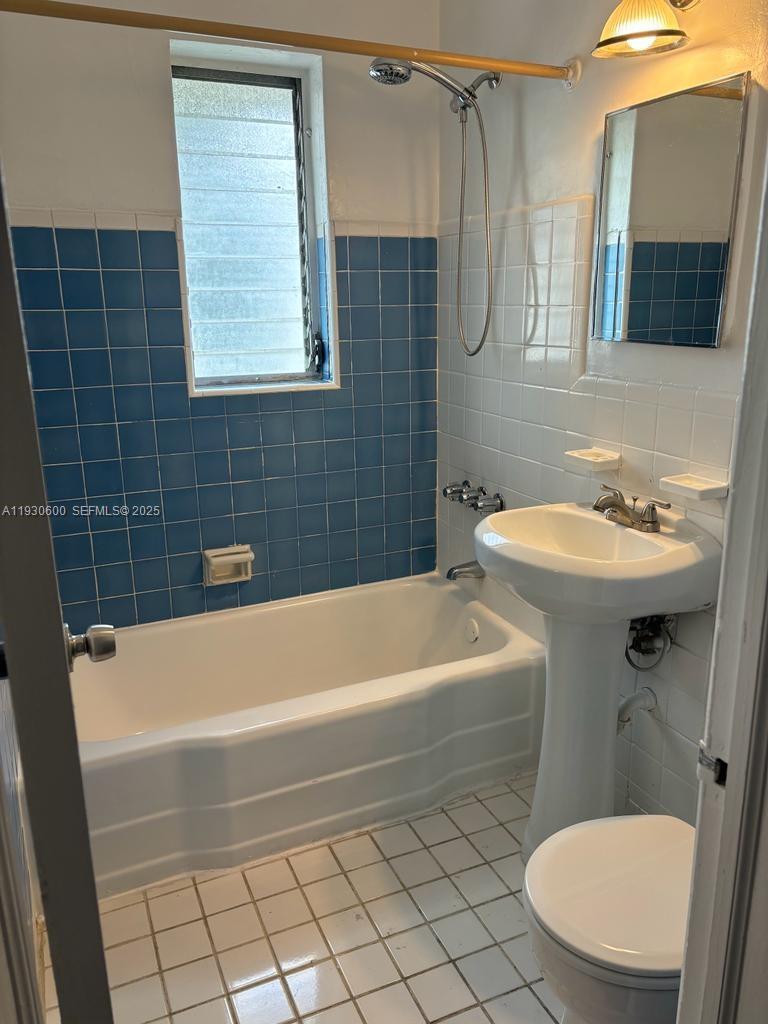 760 CONDO - Residential Lease