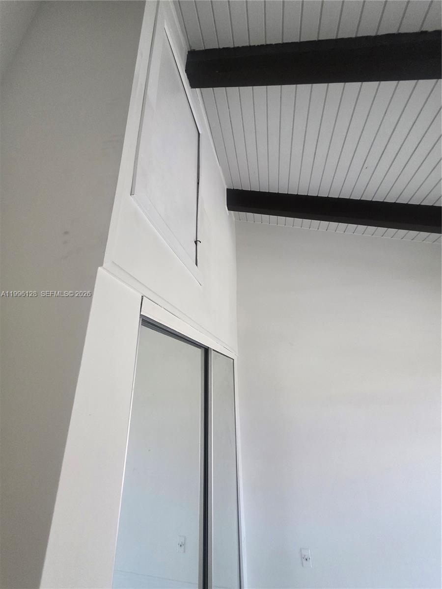 VILLAS UNIVERSITY SQUARE - Residential Lease