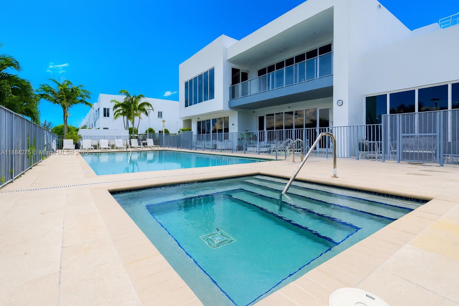 DORAL PALMS NORTH - Residential