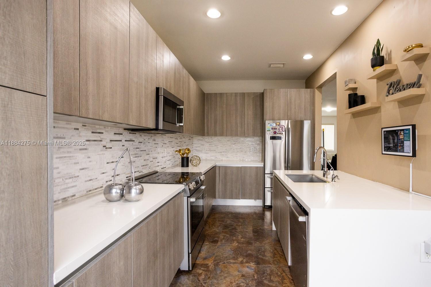 DORAL PALMS NORTH - Residential