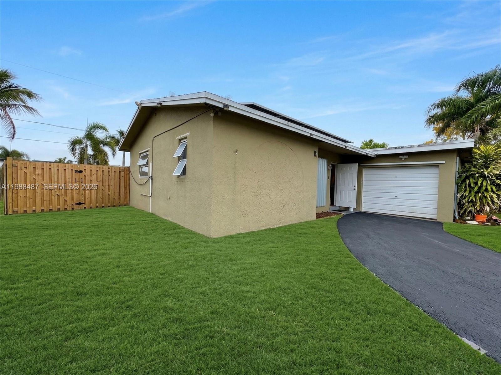 SUNRISE GOLF VILLAGE SEC - Residential