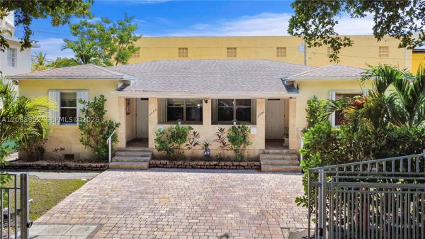 2530 SW 27TH ST, MIAMI, FL 33133 - Image e1bdfaf9e80e580c43ea3d418263f392/385366325