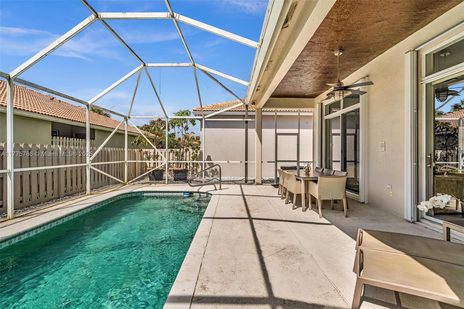 VENTURA - Residential