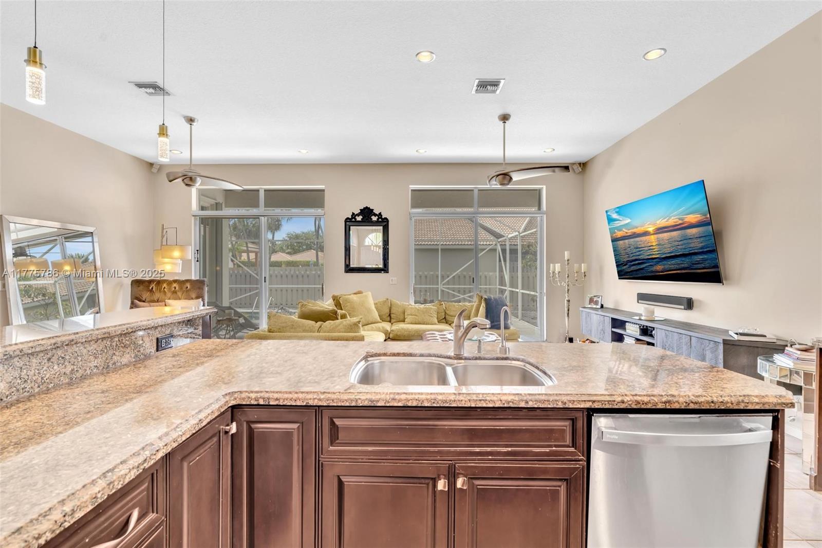 VENTURA - Residential