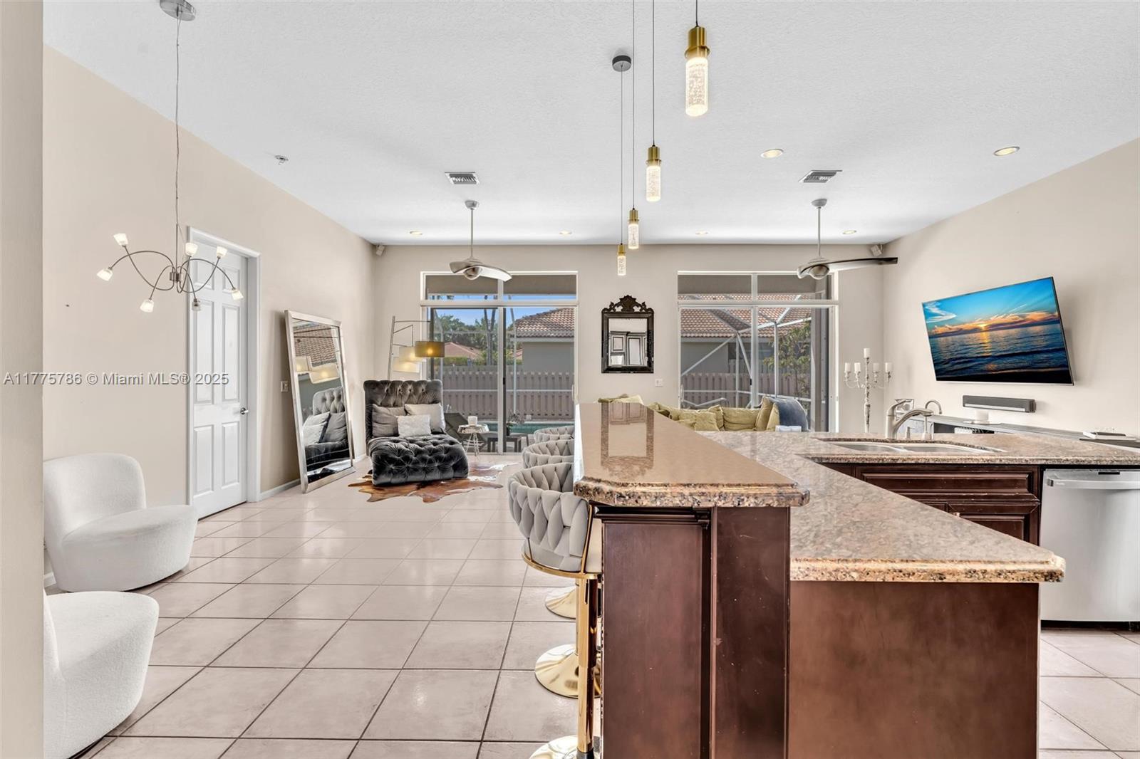 VENTURA - Residential