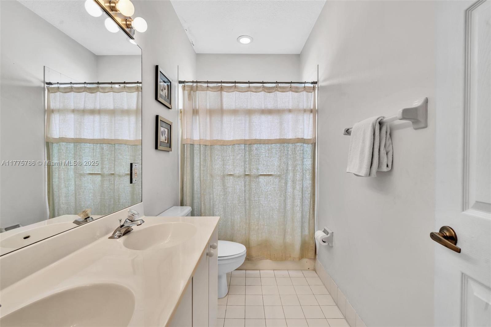 VENTURA - Residential