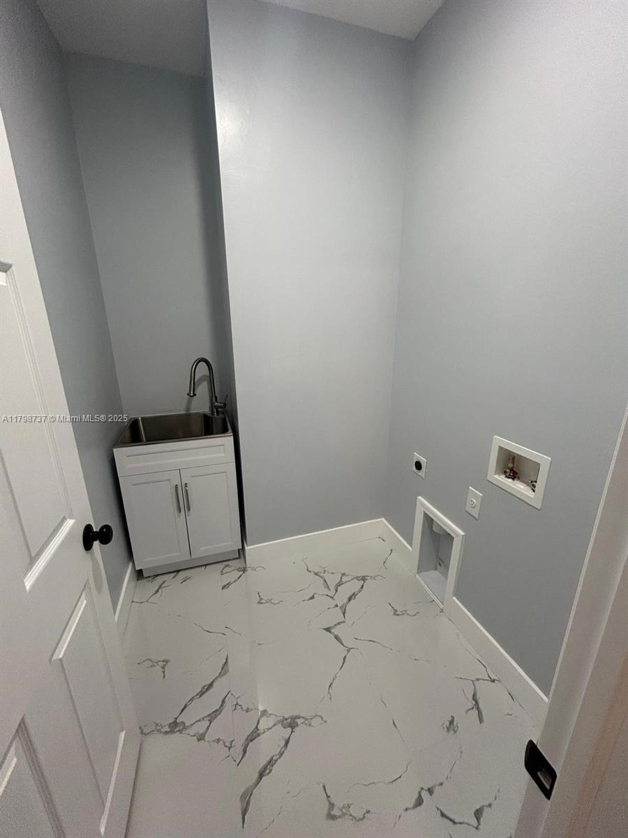 NO SUBDIVISION - Residential