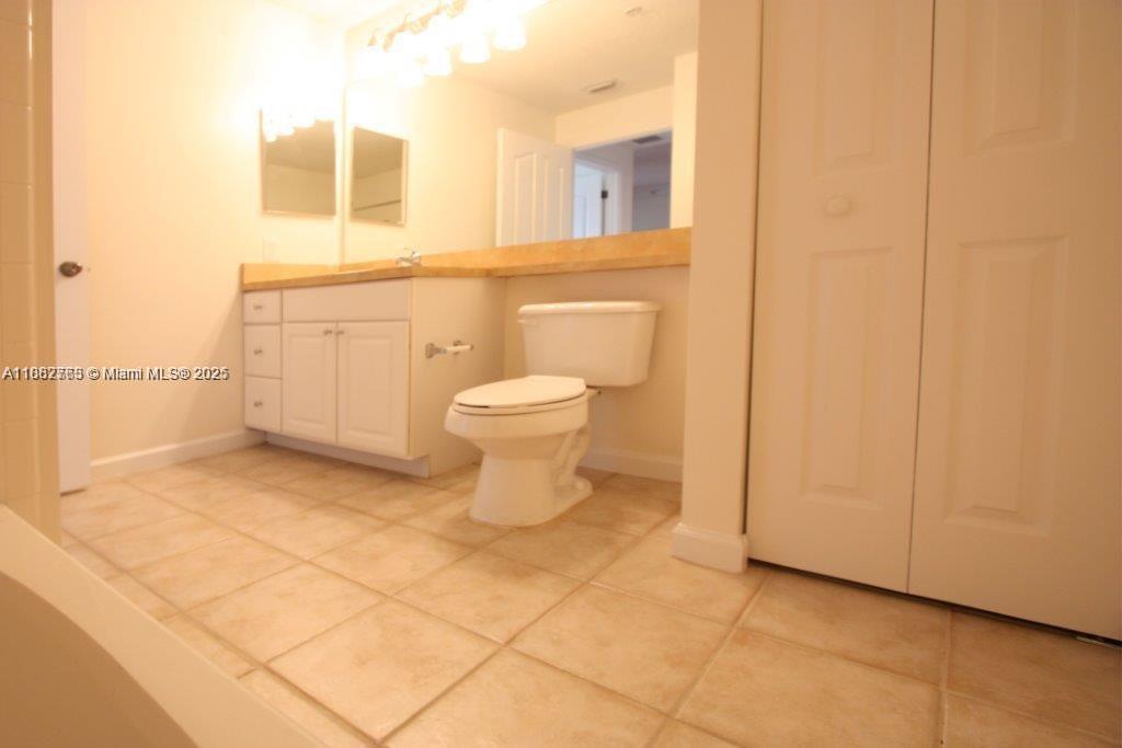 MEZZANO CONDO - Residential Lease