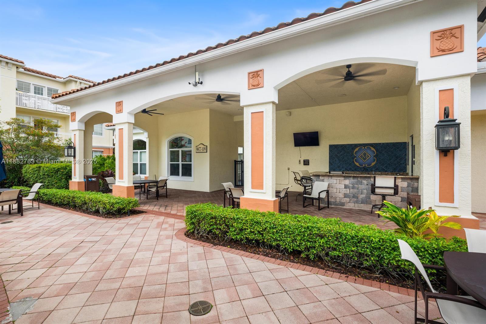 MEZZANO CONDO - Residential Lease
