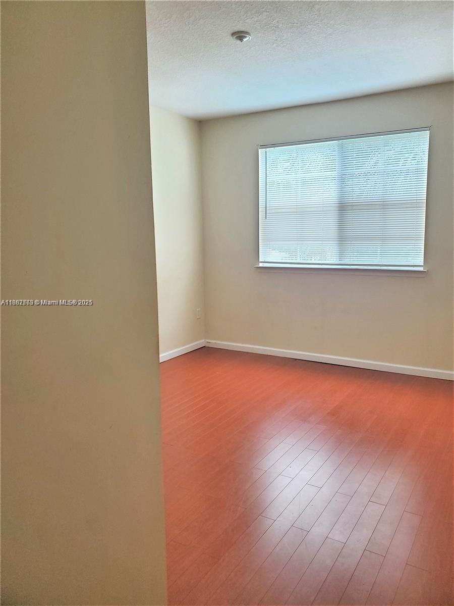 MEZZANO CONDO - Residential Lease