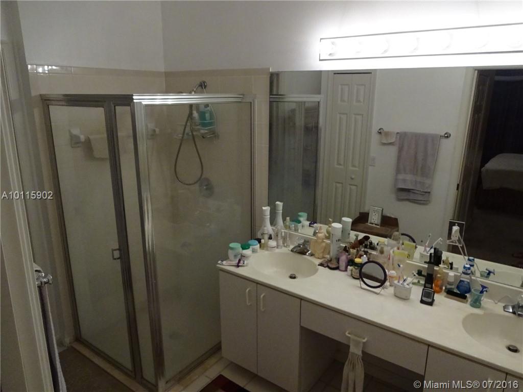 Keys Gate 01 - Residential