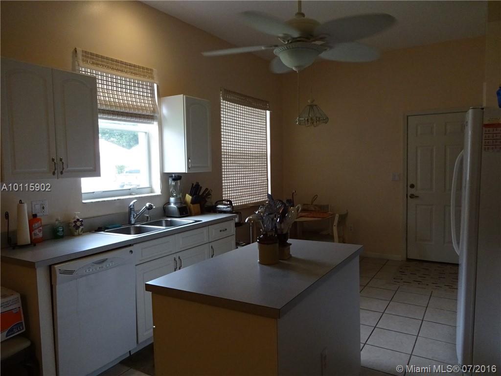 Keys Gate 01 - Residential