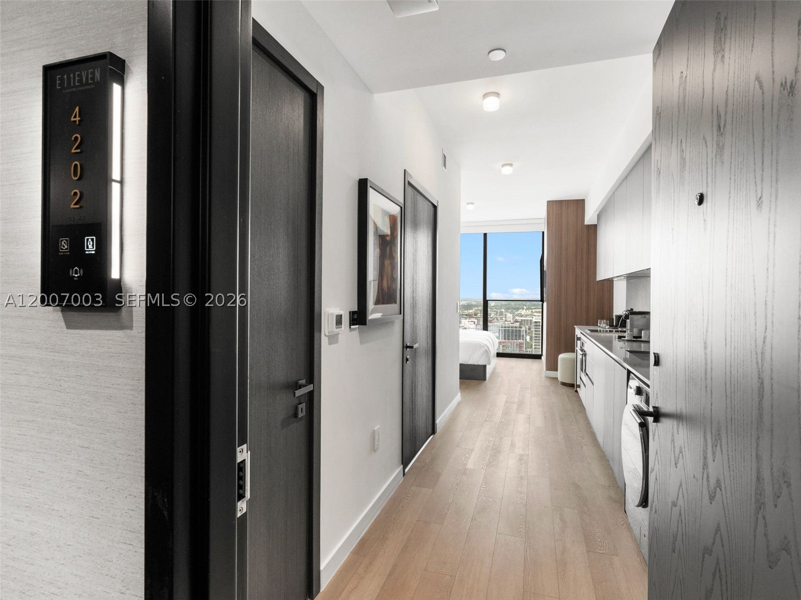 20 NE 11th St 4202