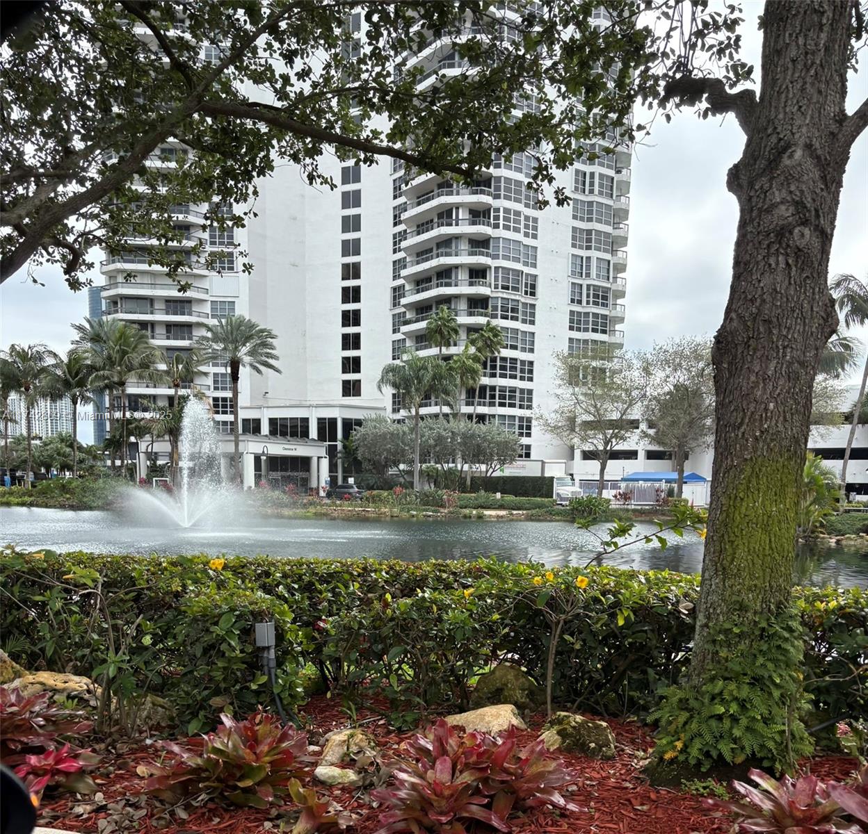 19101 Ne 36th Ct 304, Aventura, Miami-Dade County, Florida - 2 Bedrooms  
2 Bathrooms - 