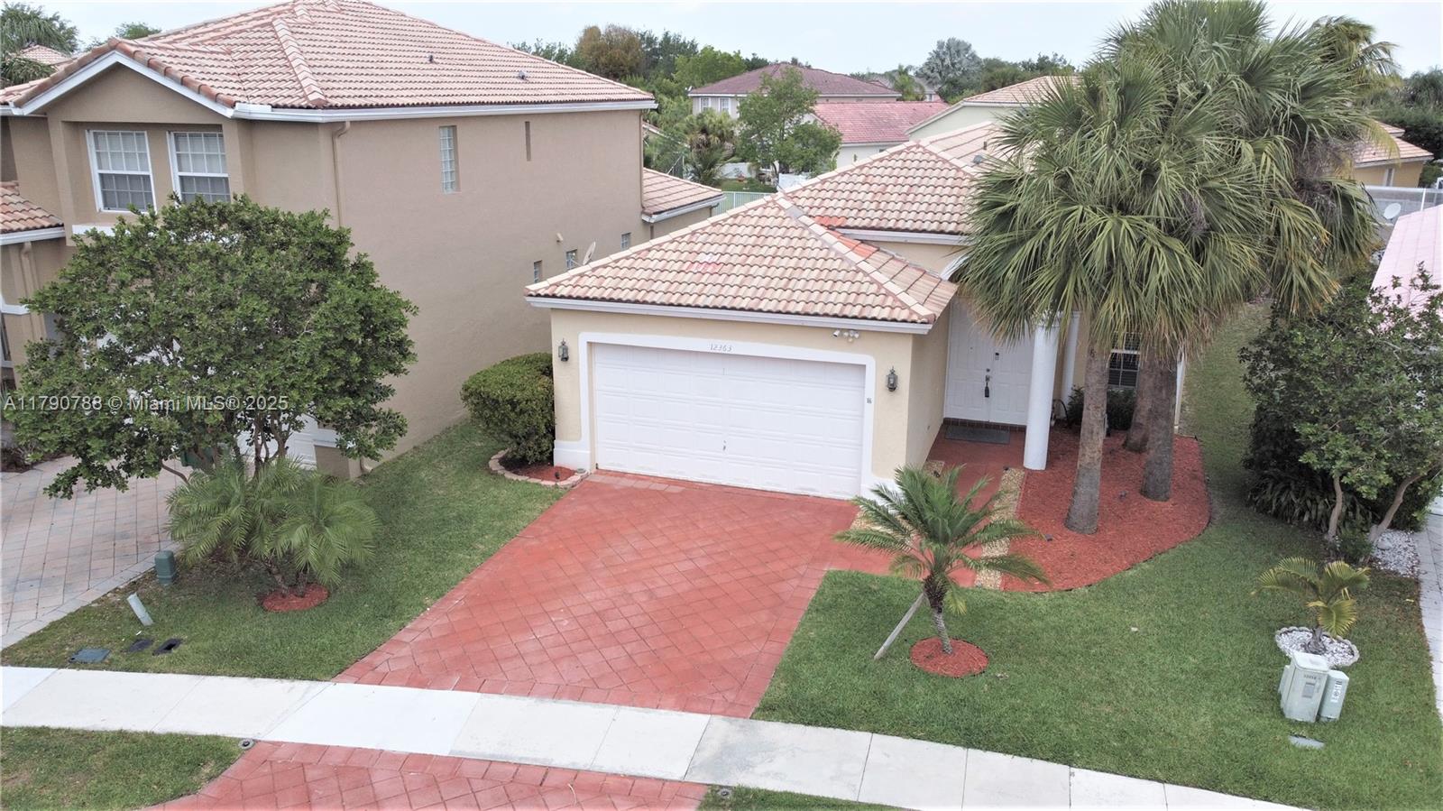Rental Property at 12363 Nw 53rd St, Coral Springs, Broward County, Florida - Bedrooms: 3 
Bathrooms: 2  - $4,100 MO.