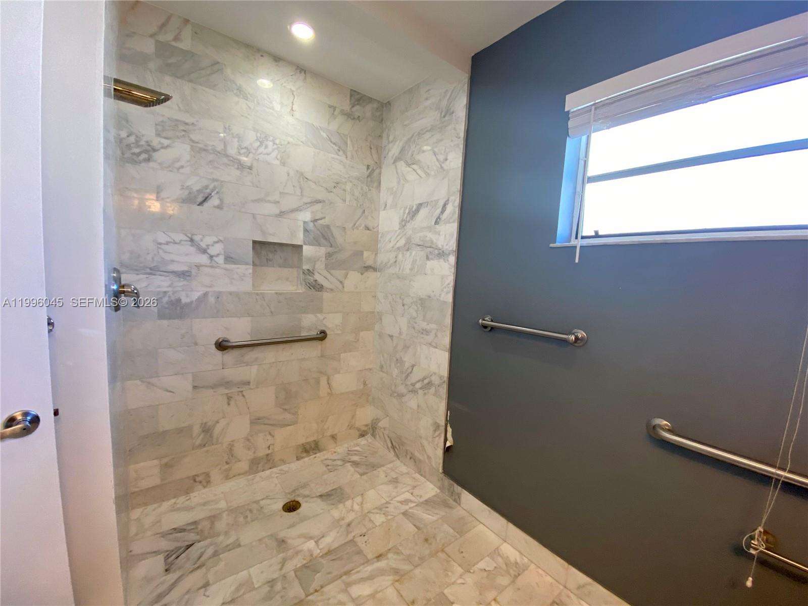 OCEANSIDE SEC ISLE OF NOR - Residential Lease