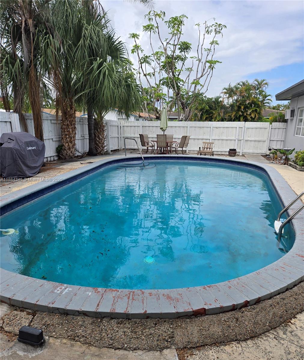 DANIA BEACH - Residential Lease