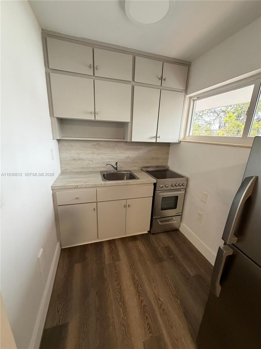 CORAL GABLES SEC L - Residential Lease