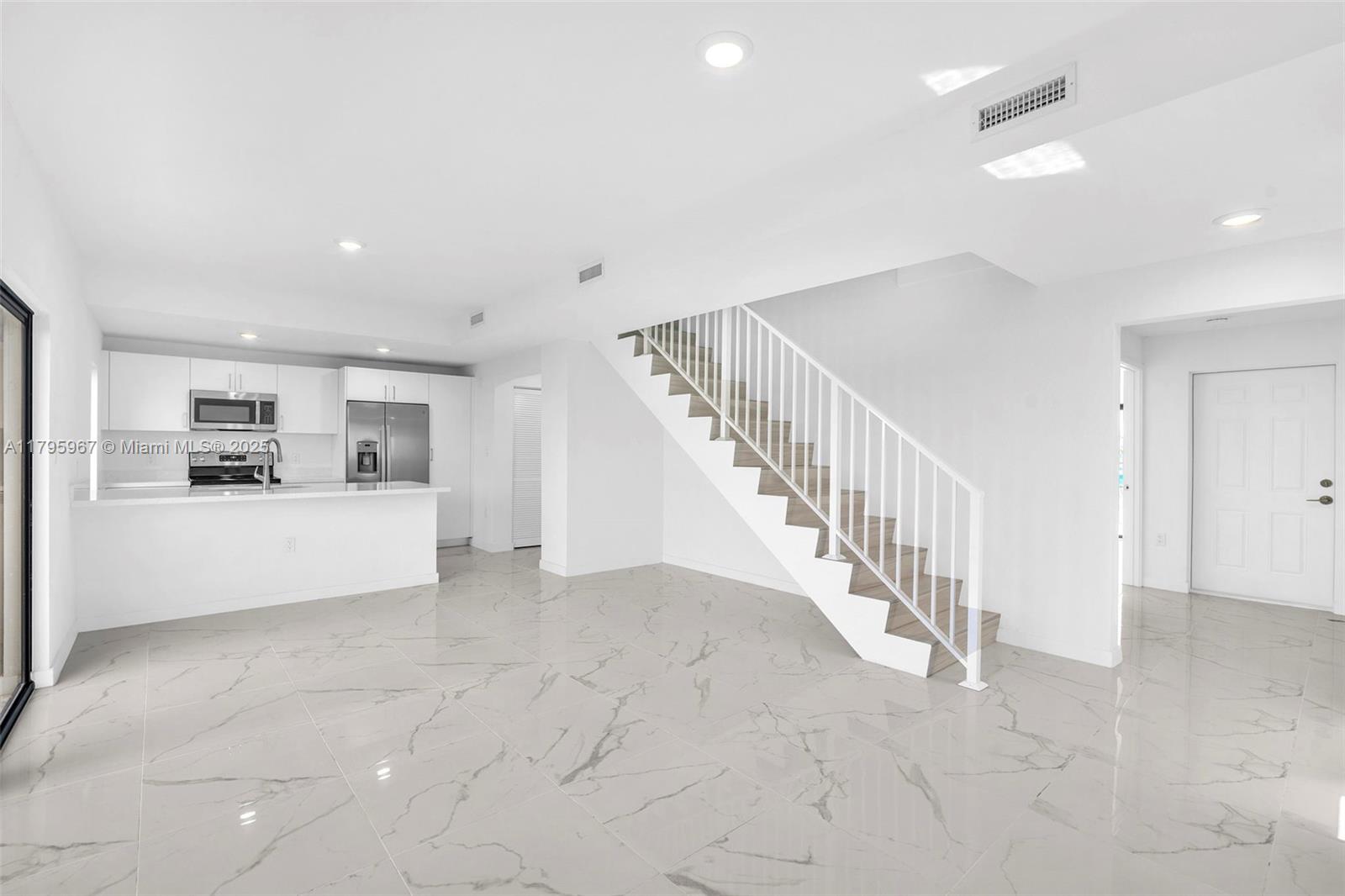 245 NW 13 Place 245