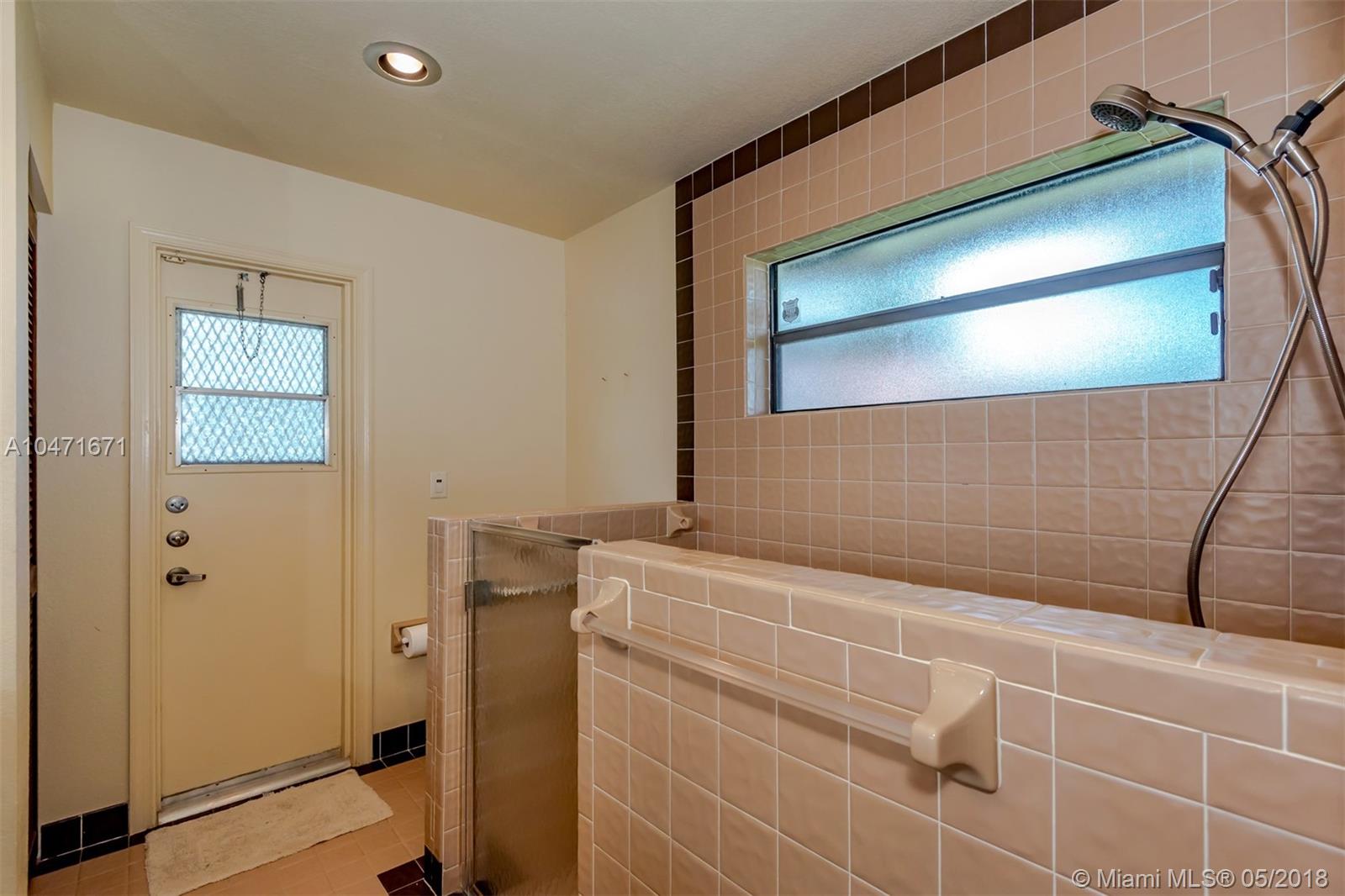 OAK WOOD - Residential