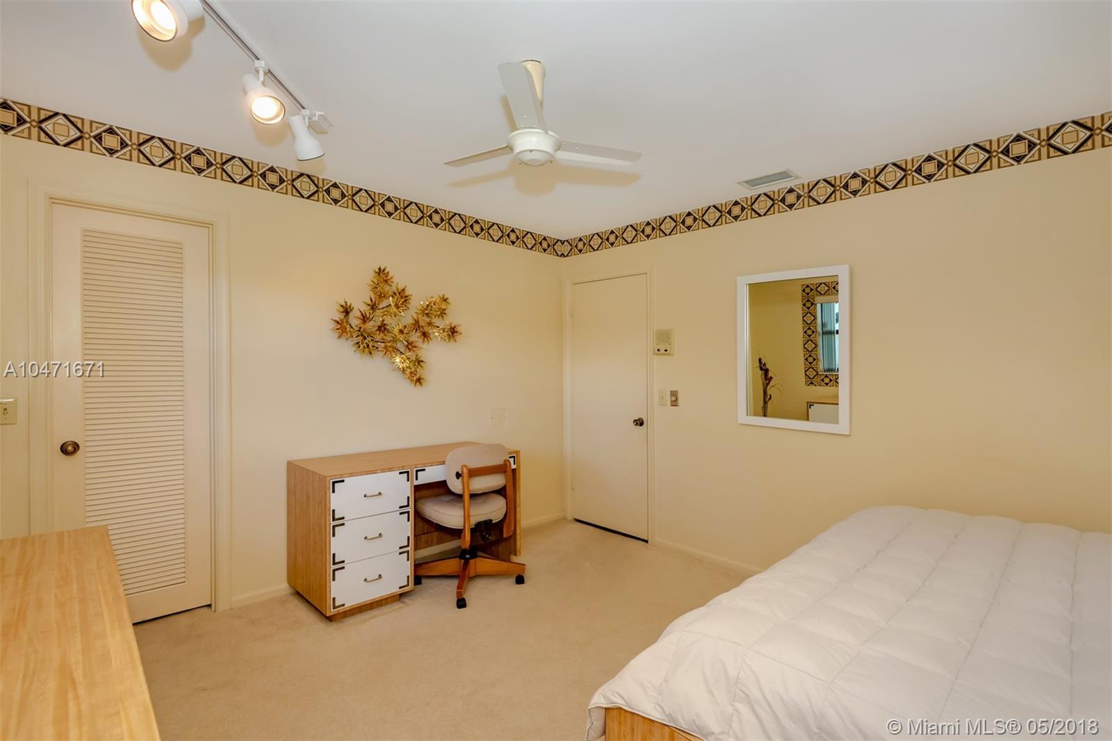 OAK WOOD - Residential