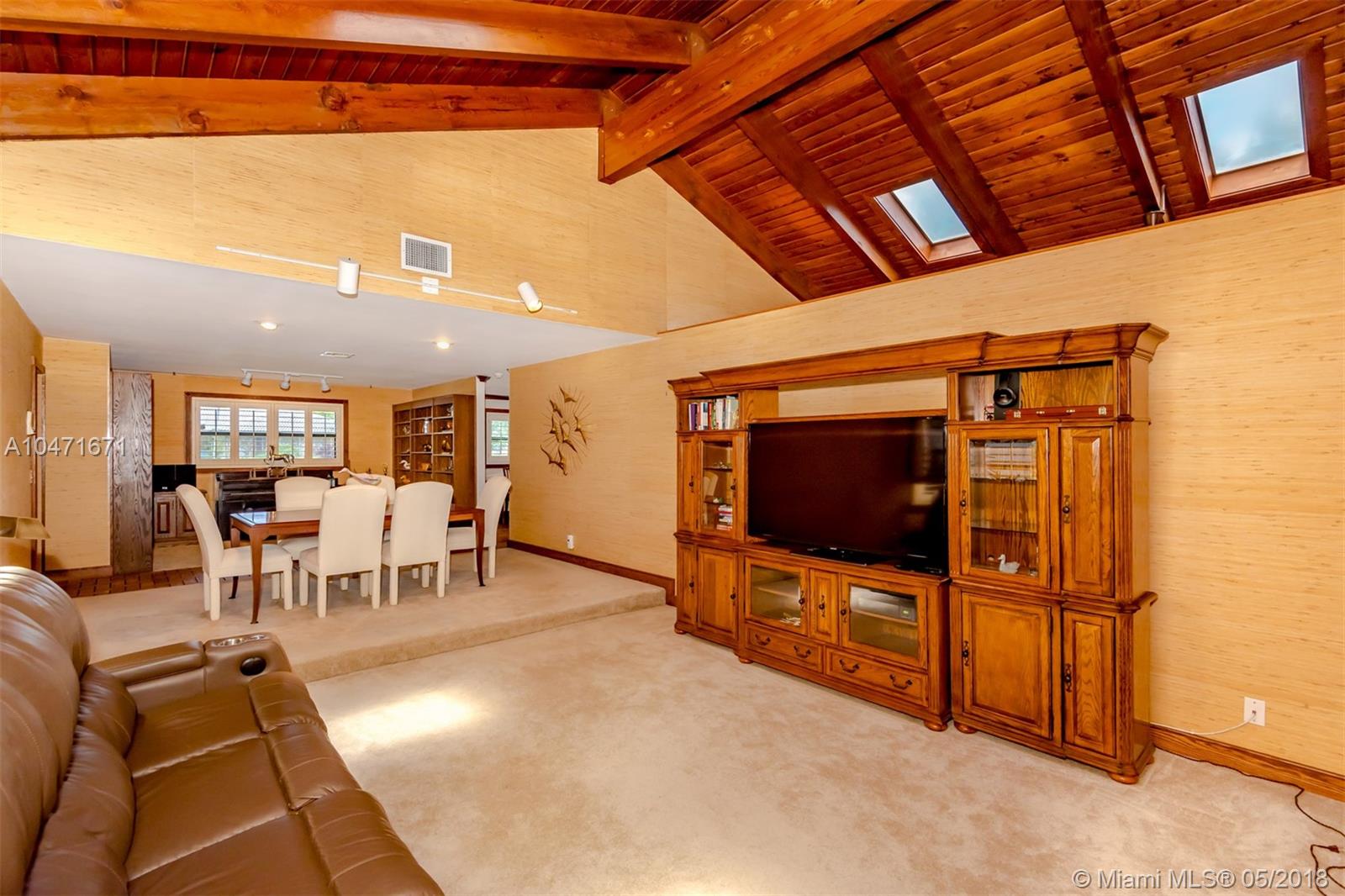 OAK WOOD - Residential