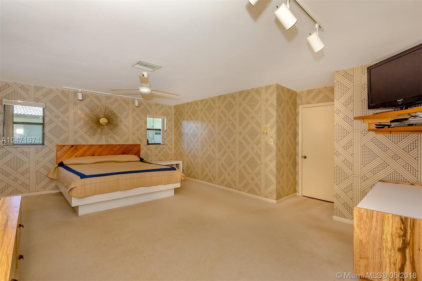 OAK WOOD - Residential