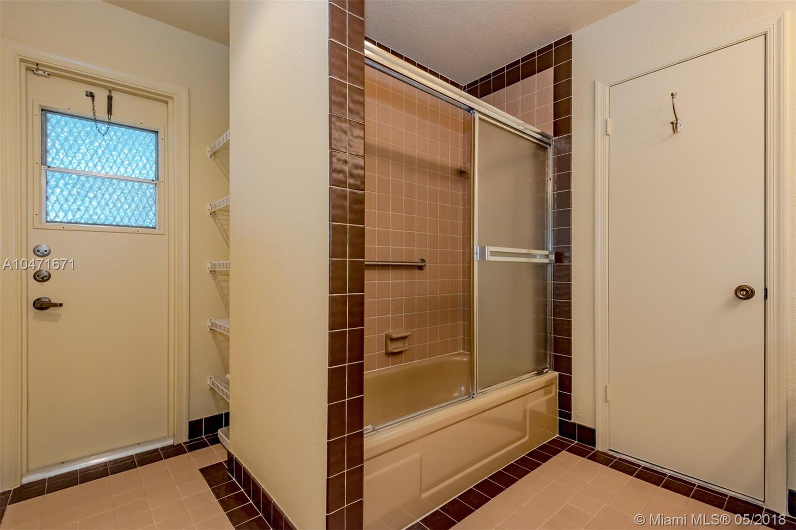 OAK WOOD - Residential