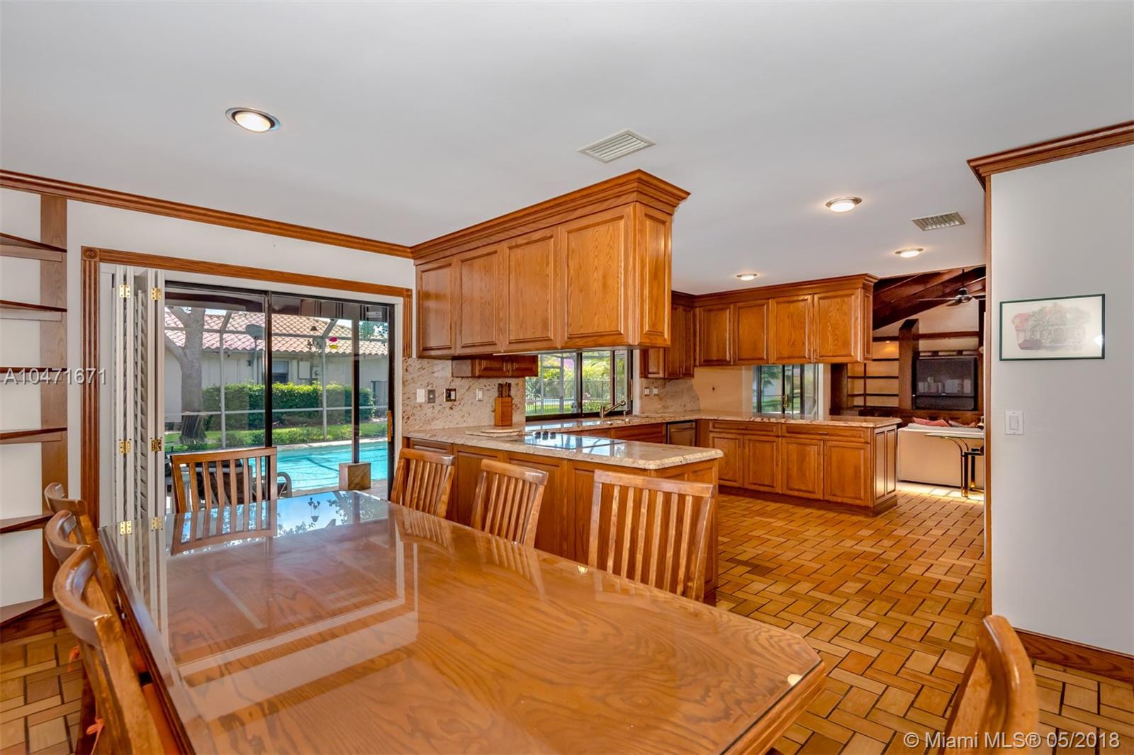 OAK WOOD - Residential