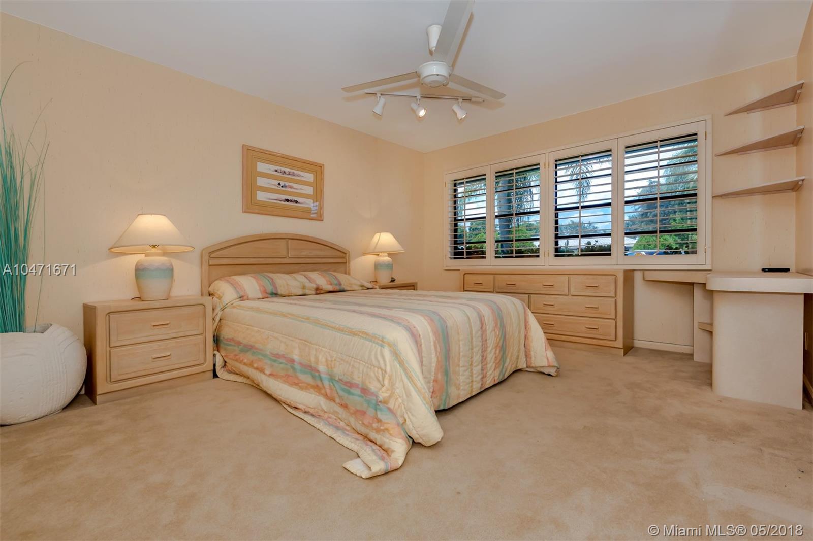 OAK WOOD - Residential