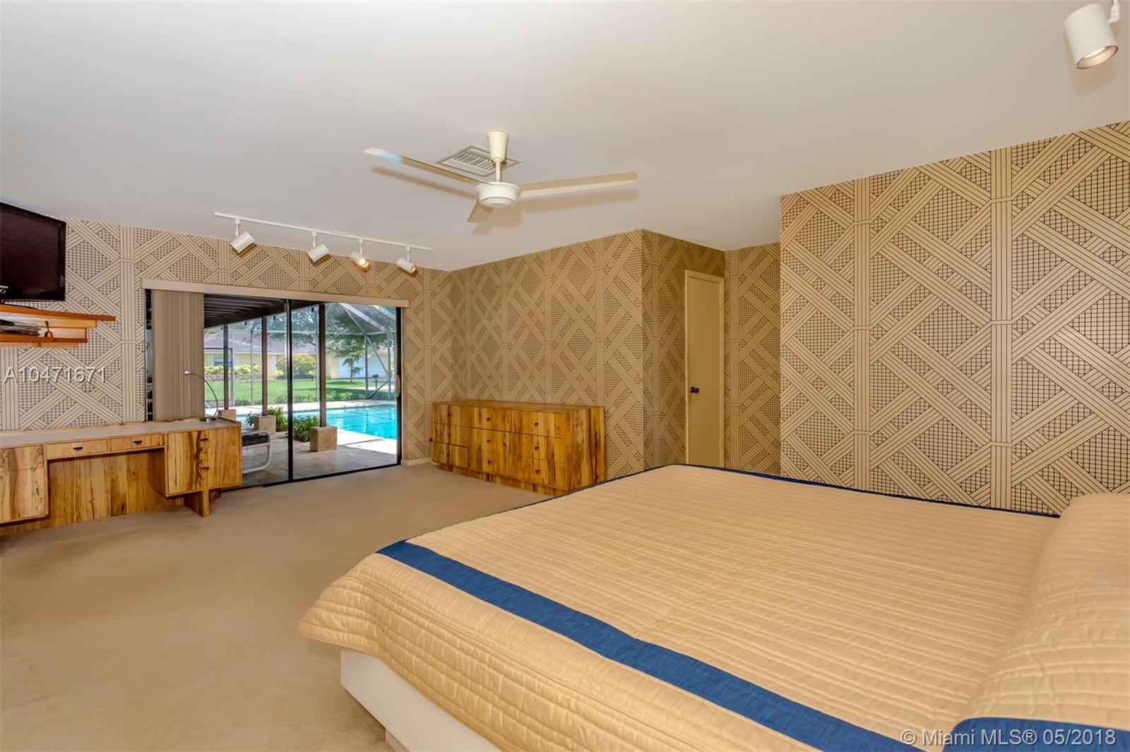 OAK WOOD - Residential