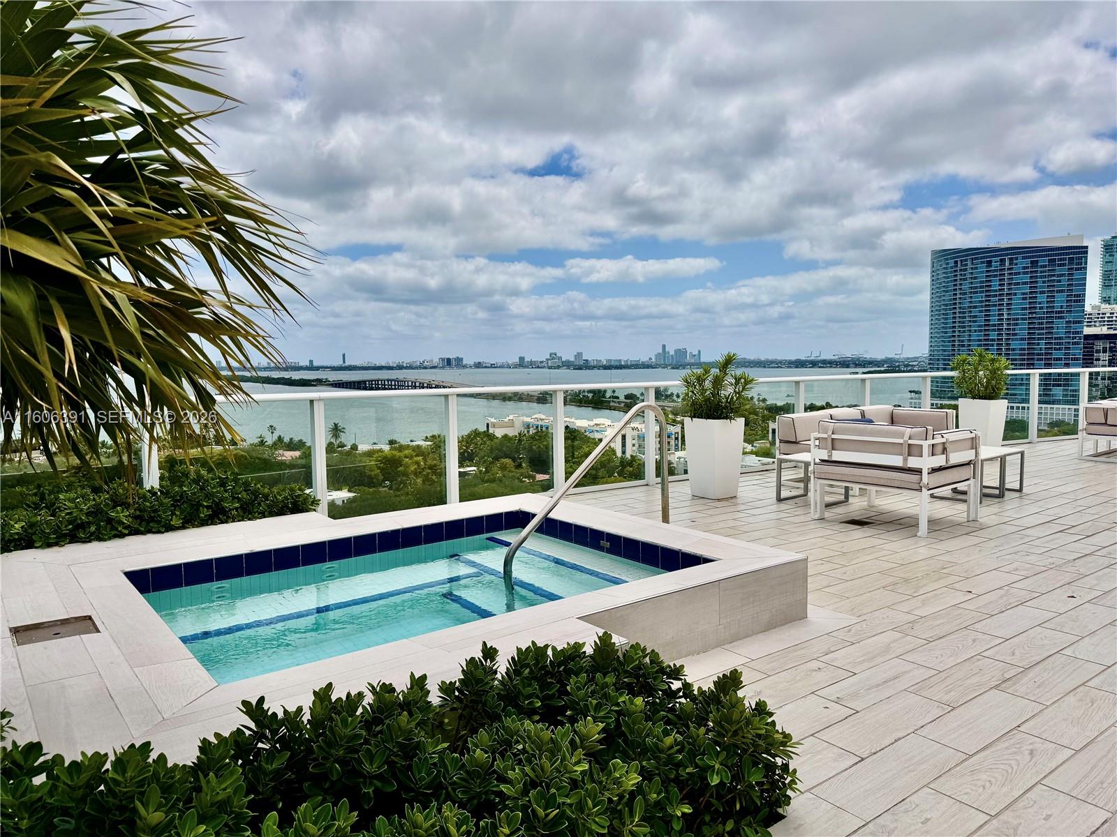 4250 BISCAYNE BOULEVARD C - Residential