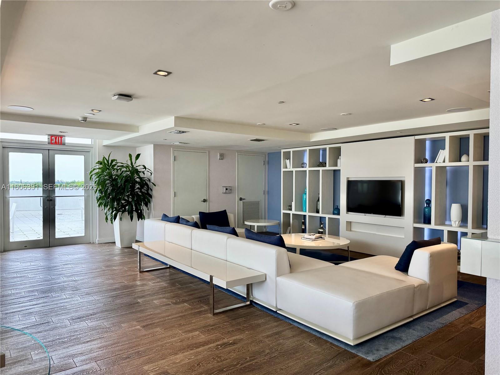 4250 BISCAYNE BOULEVARD C - Residential