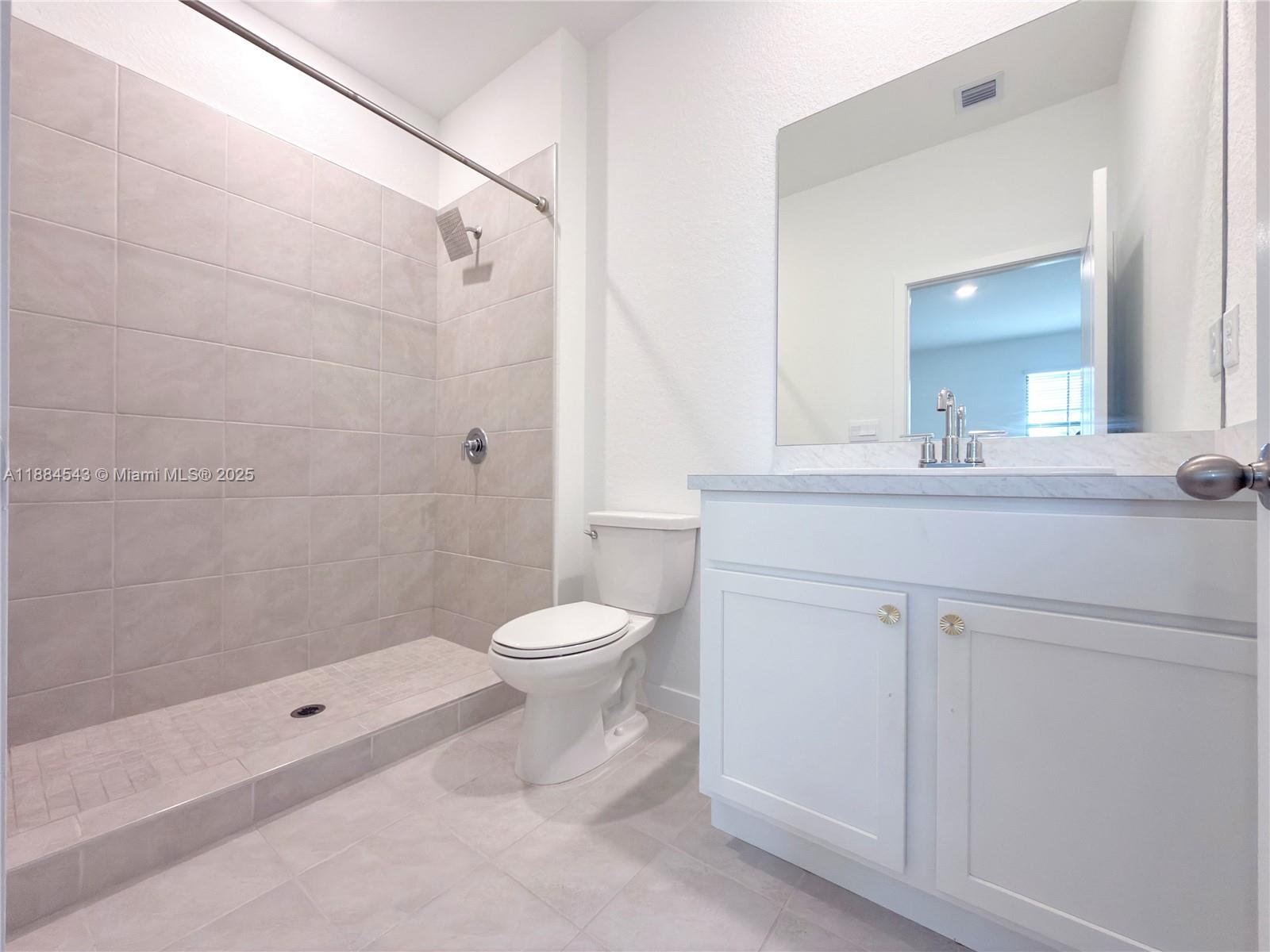 HIGHLAND OAKS - Residential