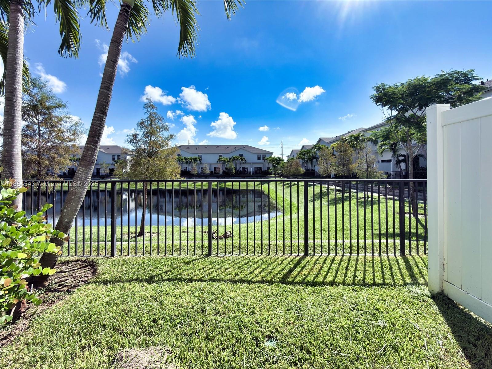 HIGHLAND OAKS - Residential