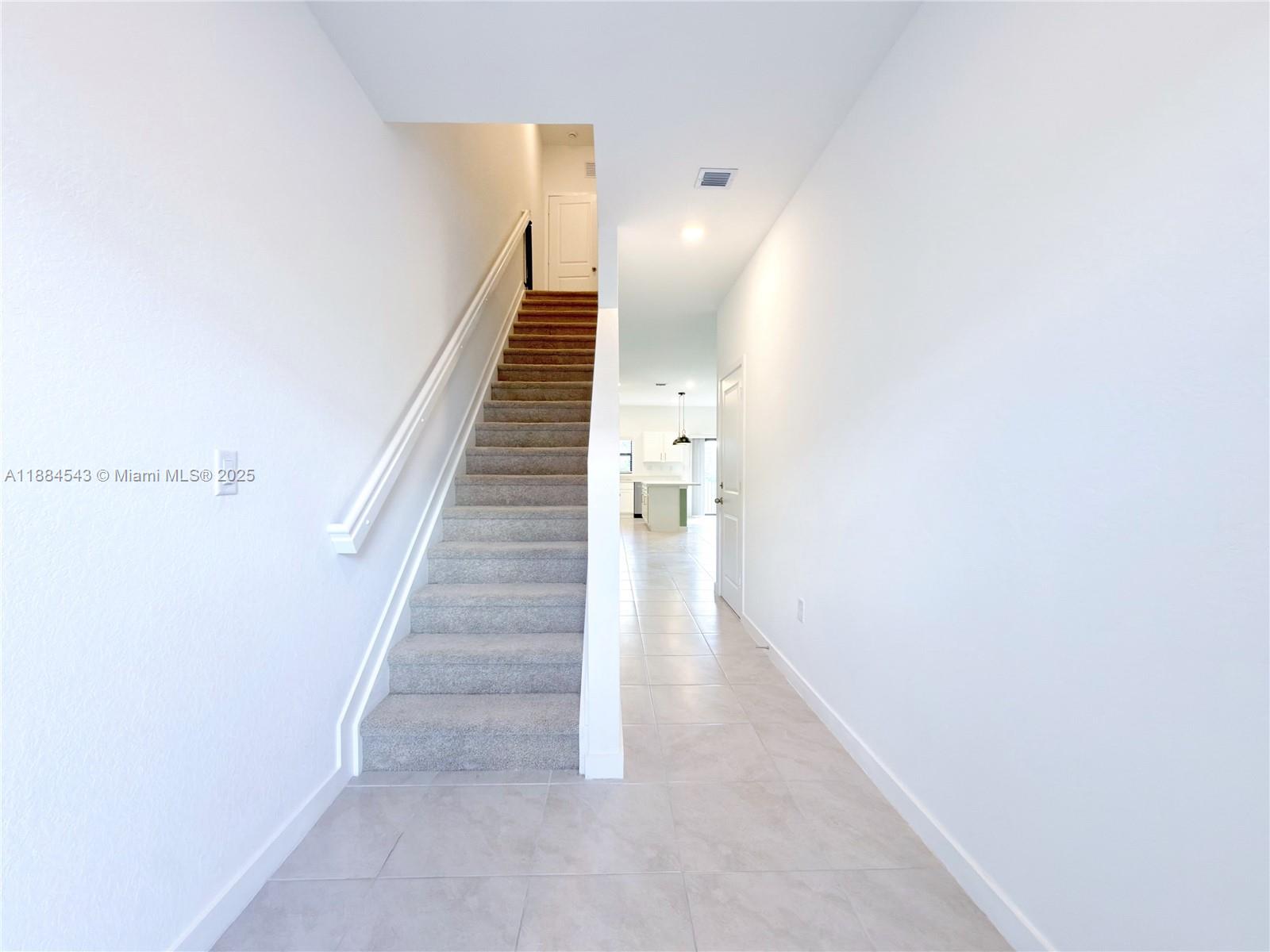 HIGHLAND OAKS - Residential