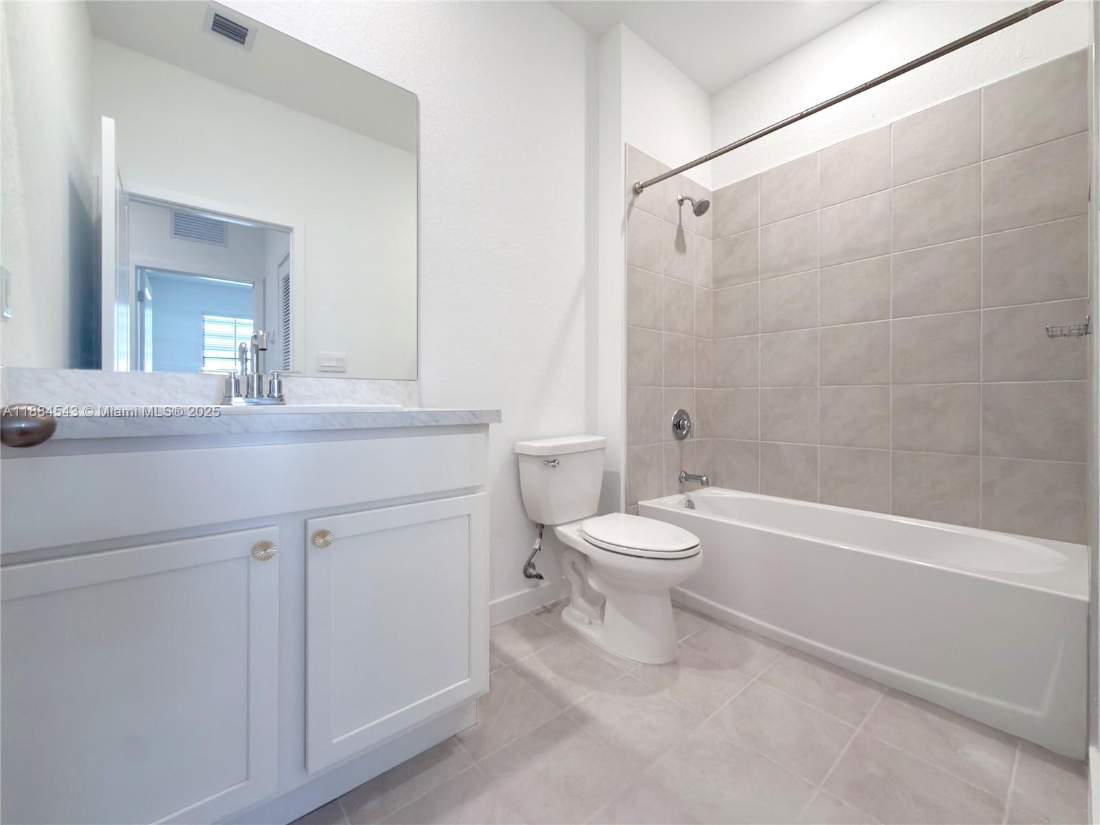 HIGHLAND OAKS - Residential