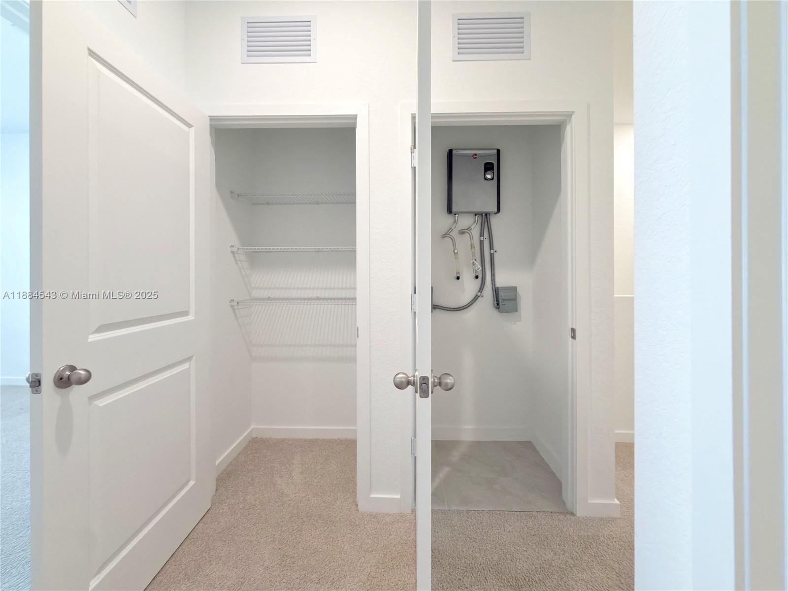 HIGHLAND OAKS - Residential