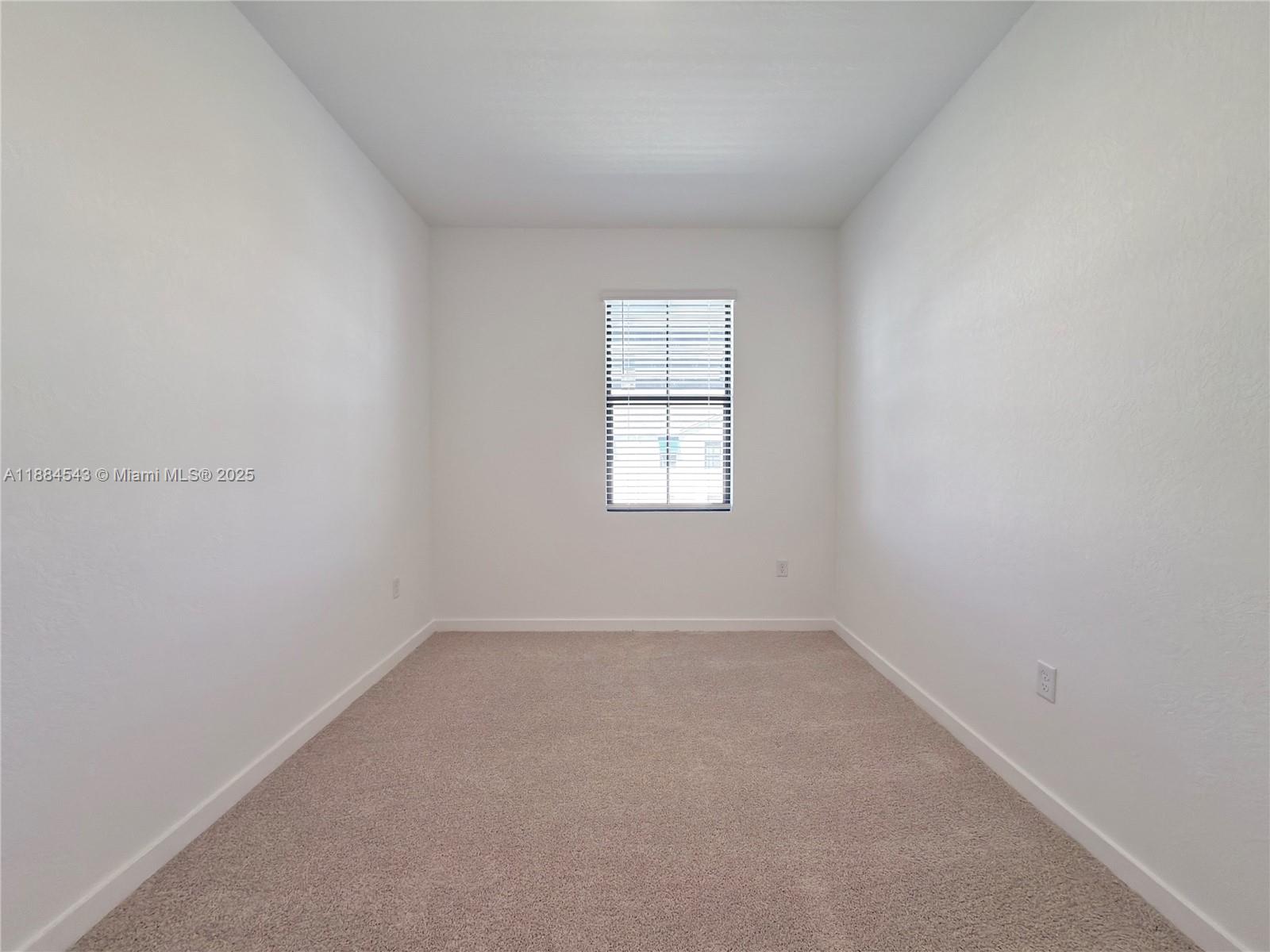HIGHLAND OAKS - Residential