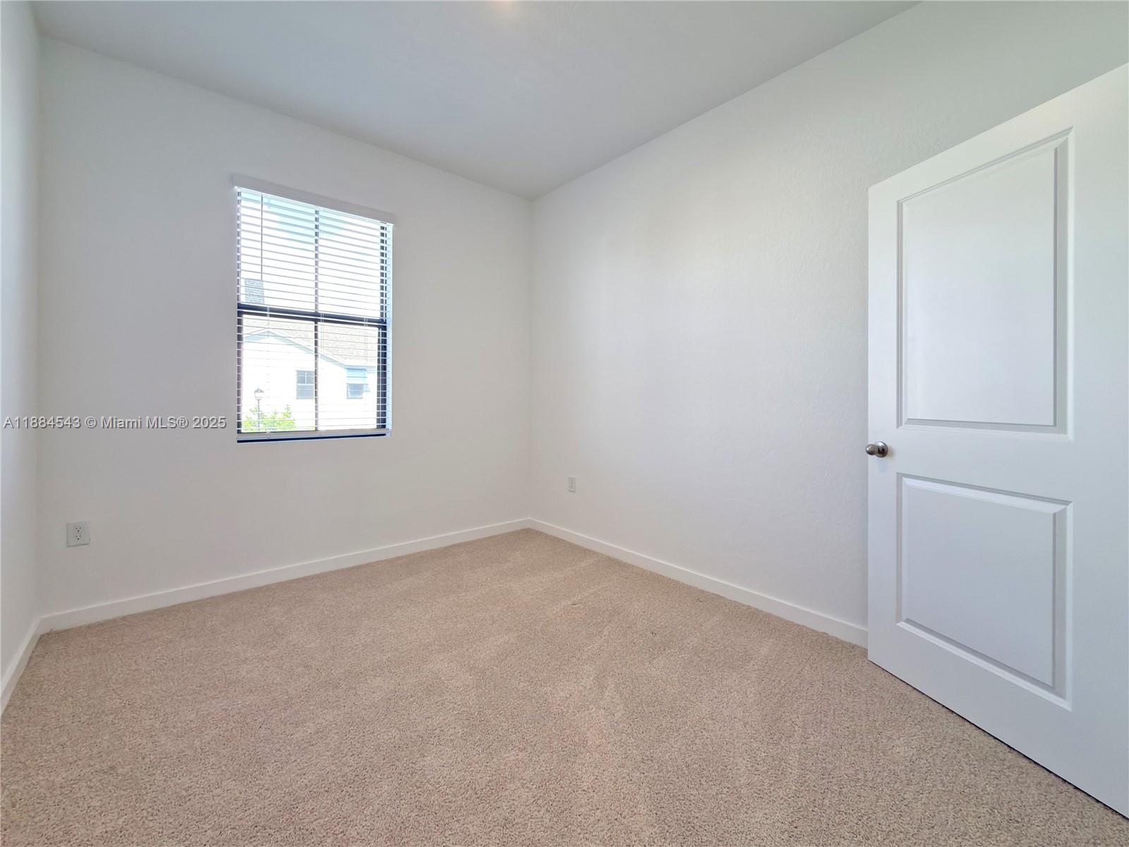 HIGHLAND OAKS - Residential